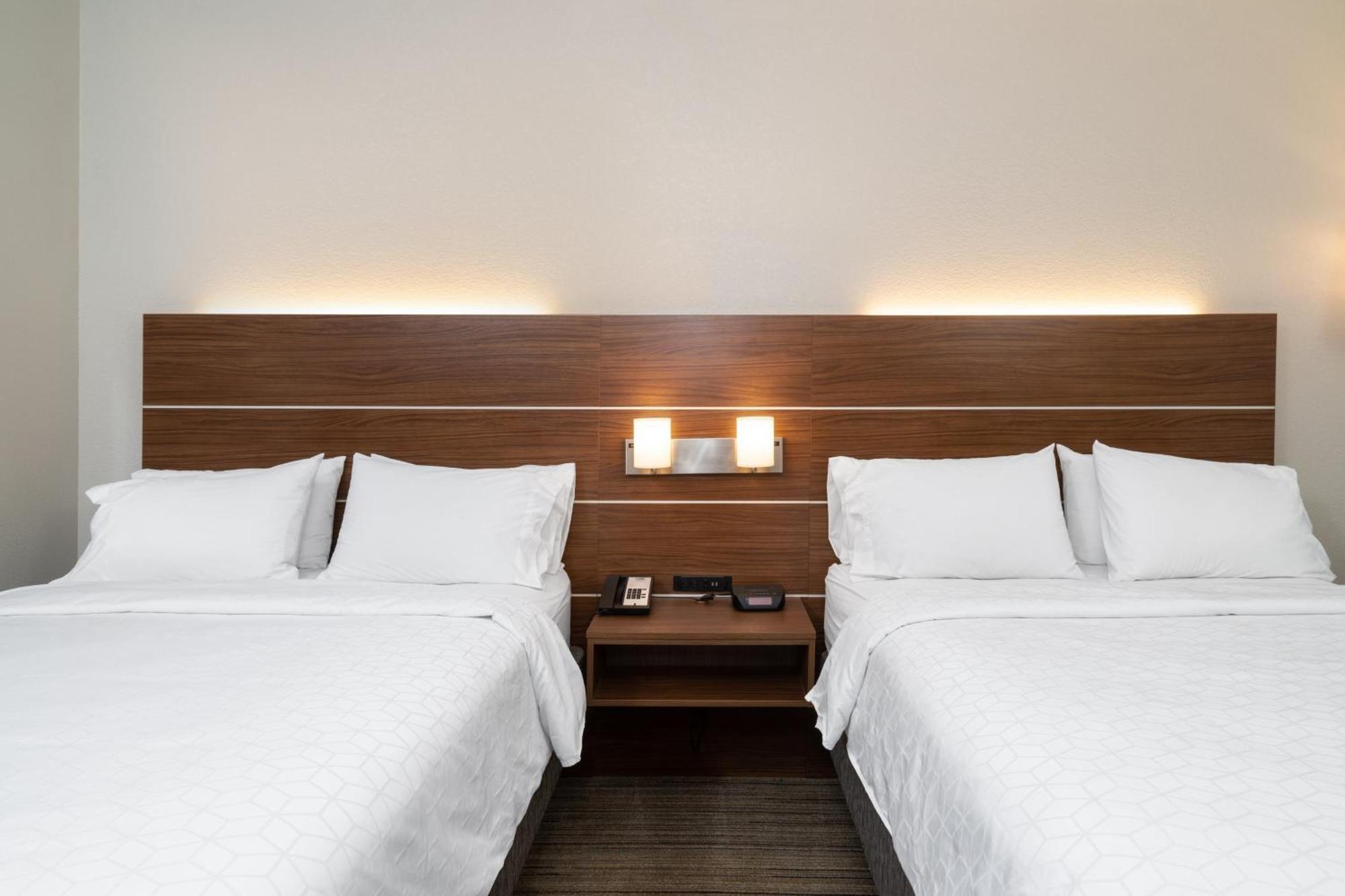 Holiday Inn Express Hotel & Suites Talladega By Ihg Luaran gambar