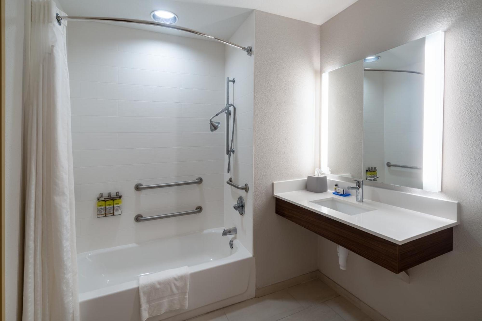 Holiday Inn Express Hotel & Suites Talladega By Ihg Luaran gambar