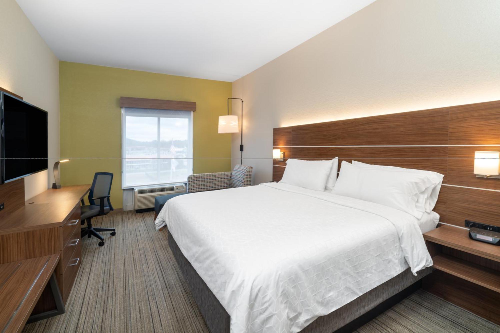 Holiday Inn Express Hotel & Suites Talladega By Ihg Bilik gambar